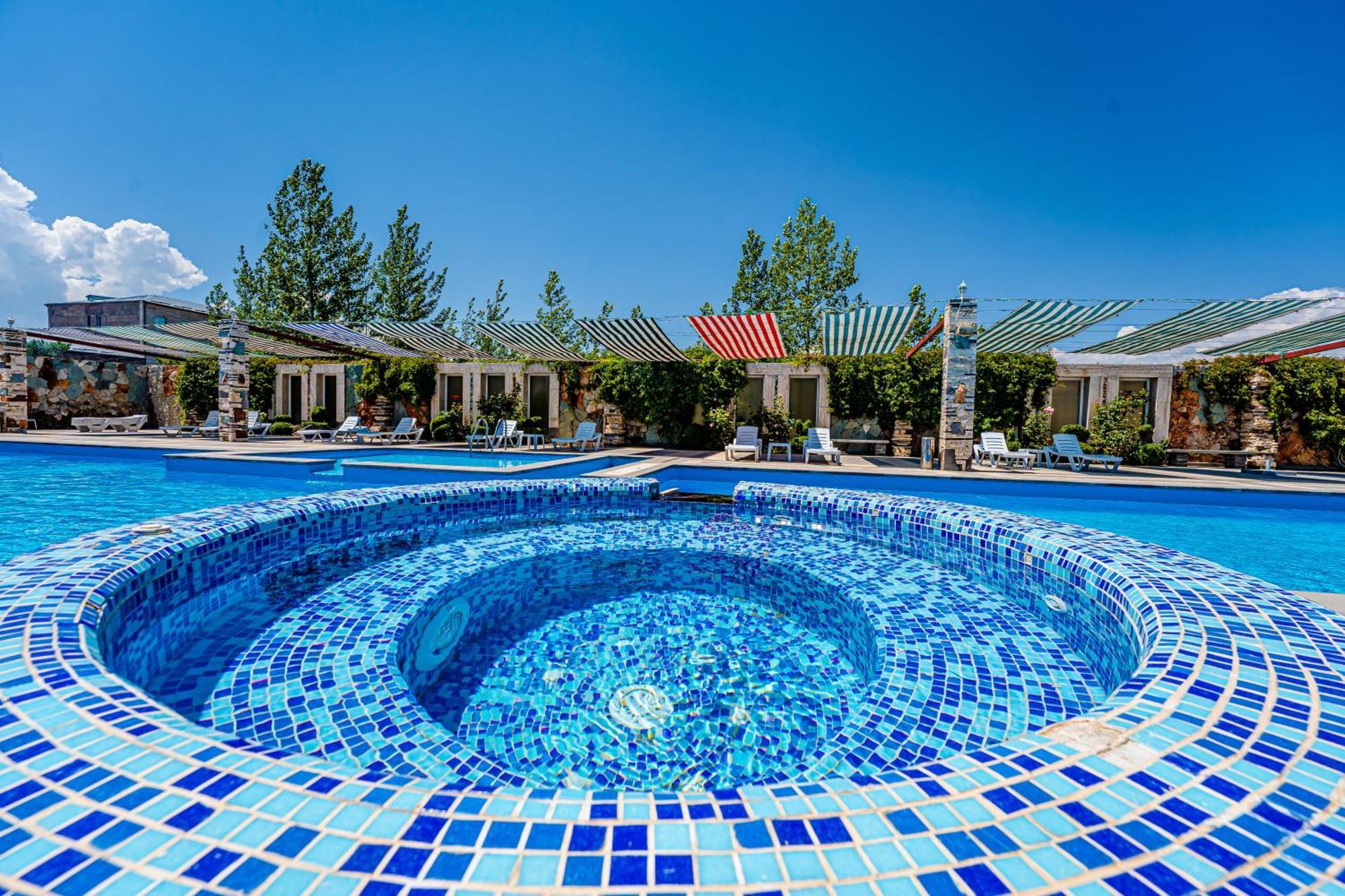 Maria Resort Sevan Eksteriør billede