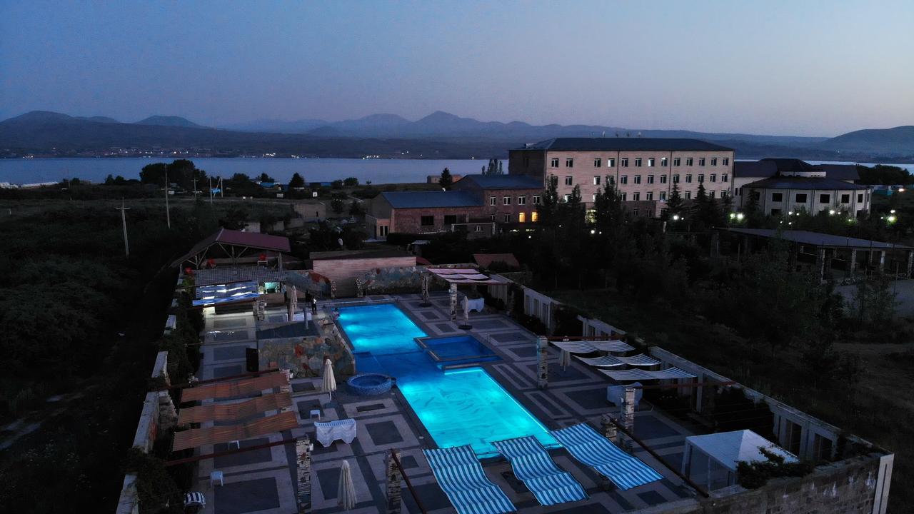 Maria Resort Sevan Eksteriør billede